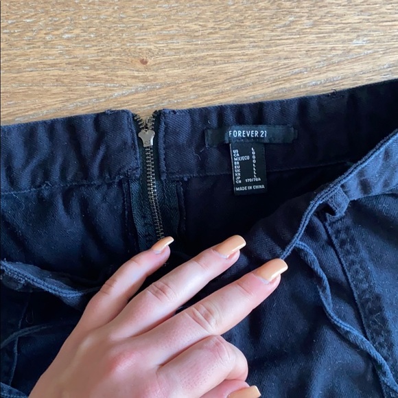 Forever 21 Black Skirt - Picture 2 of 2